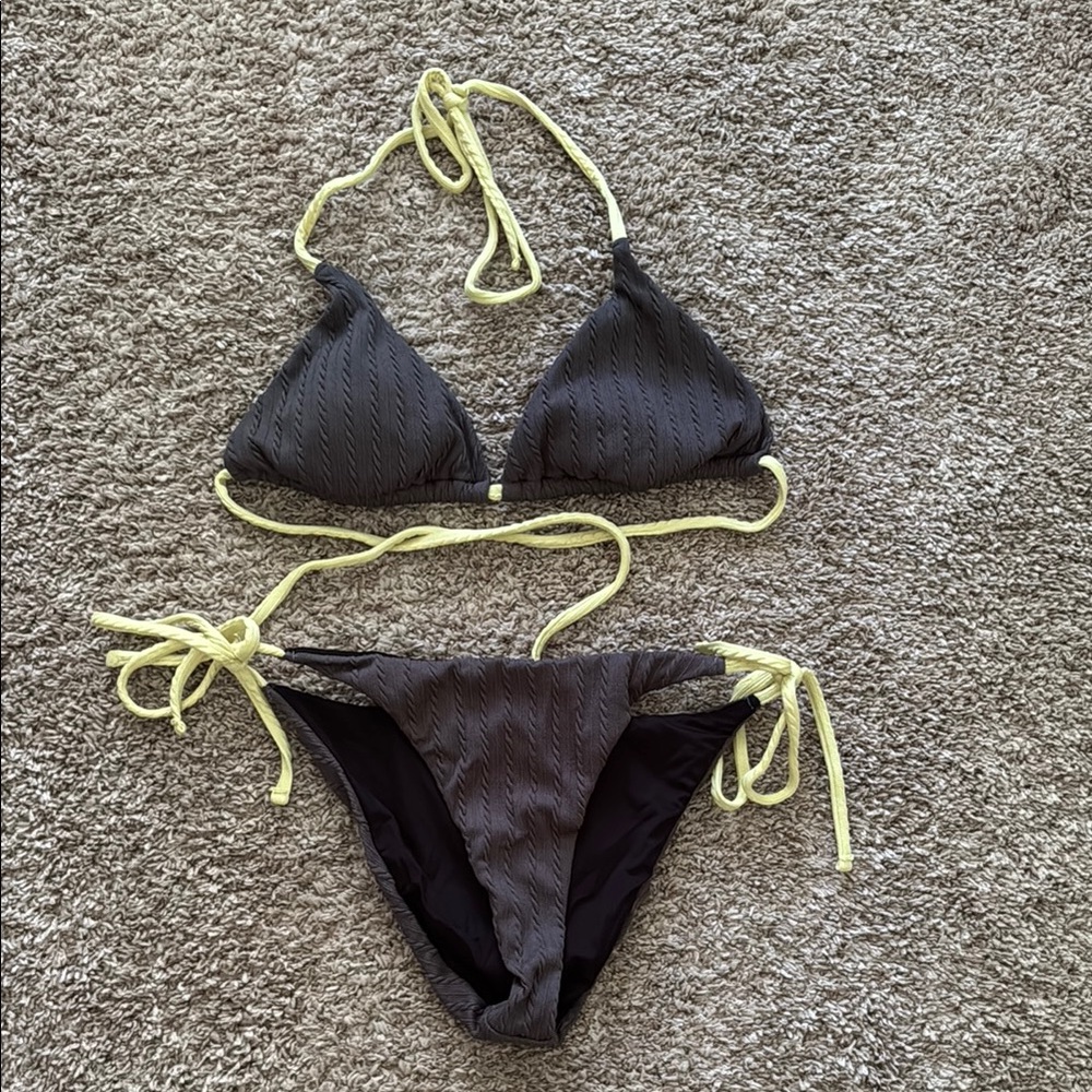 Cupshe Dark Grey and Yellow Women's Bikini Set